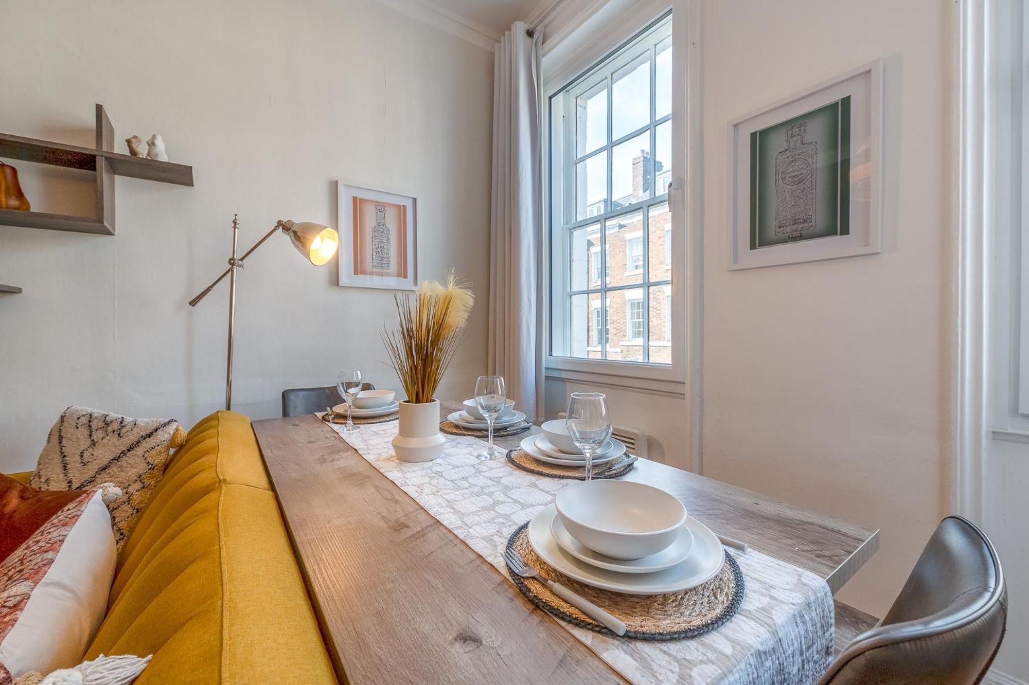 Flat In The Heart Of * Worcester